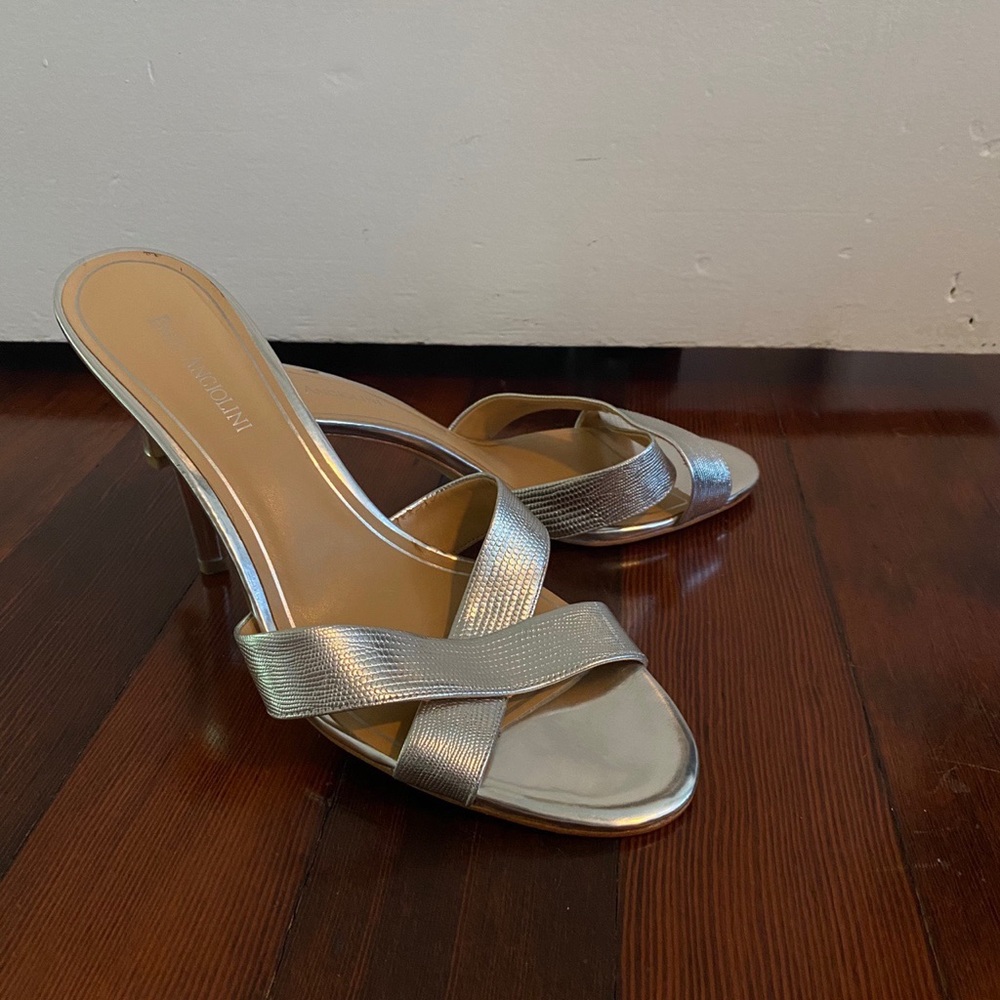 sling backs that cher would kill for